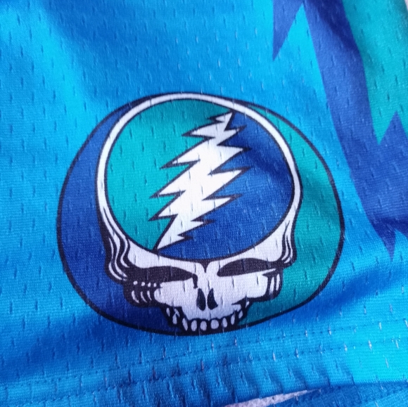 Grateful Dead Mesh Lined Athletic Shorts Section 119 Unisex - Picture 2 of 5
